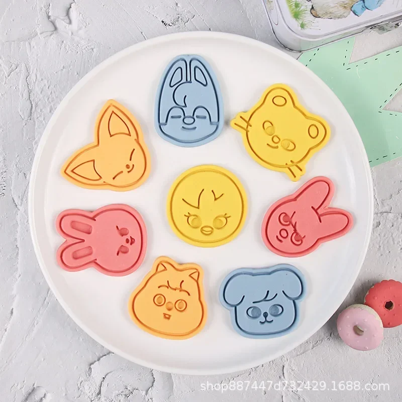 Kitchen For Baking - Anime S-Stray K-Kids Images Cookie Cutter
