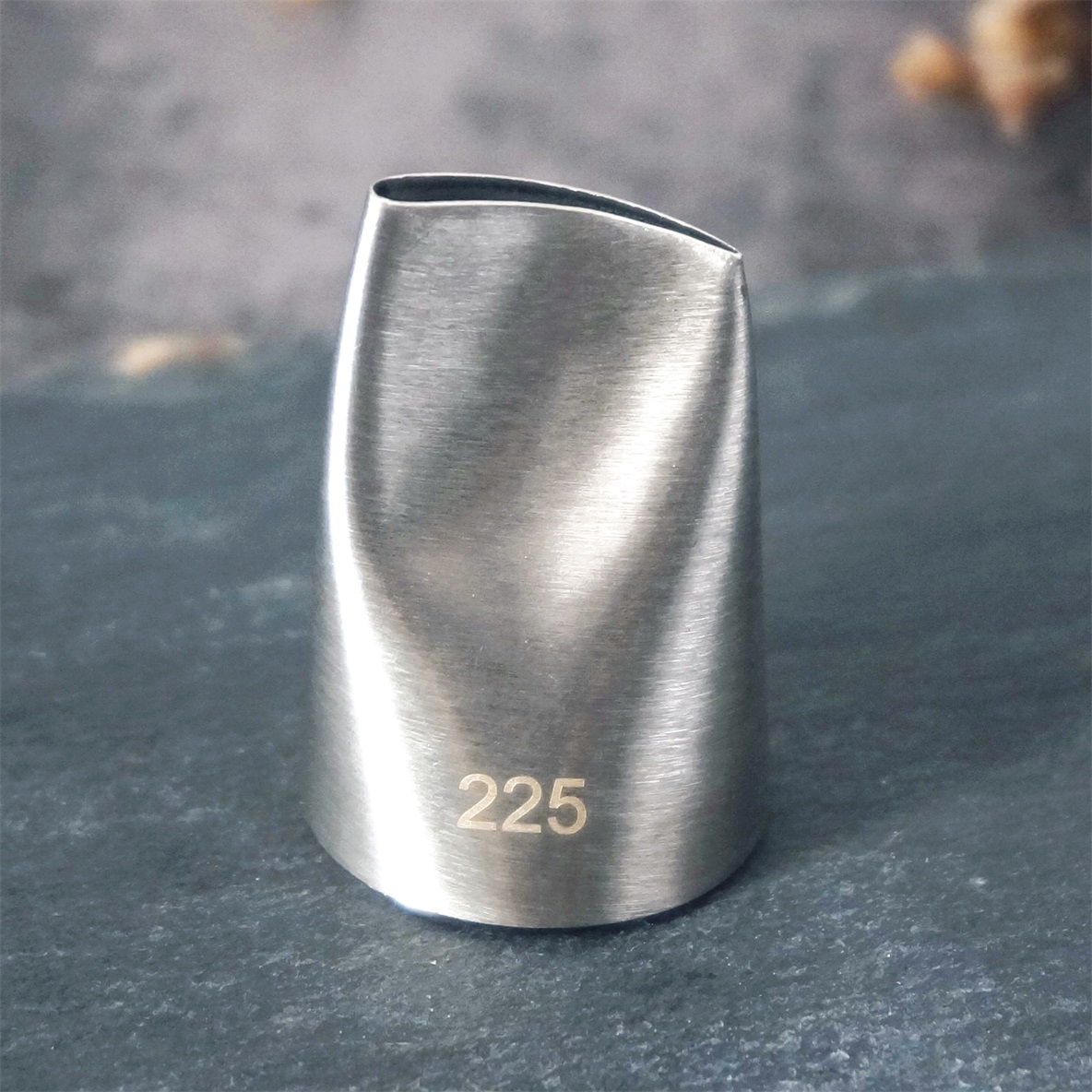 #225 Piping Nozzle Korea Bean  - огляд і ціна Decorating Tip Set