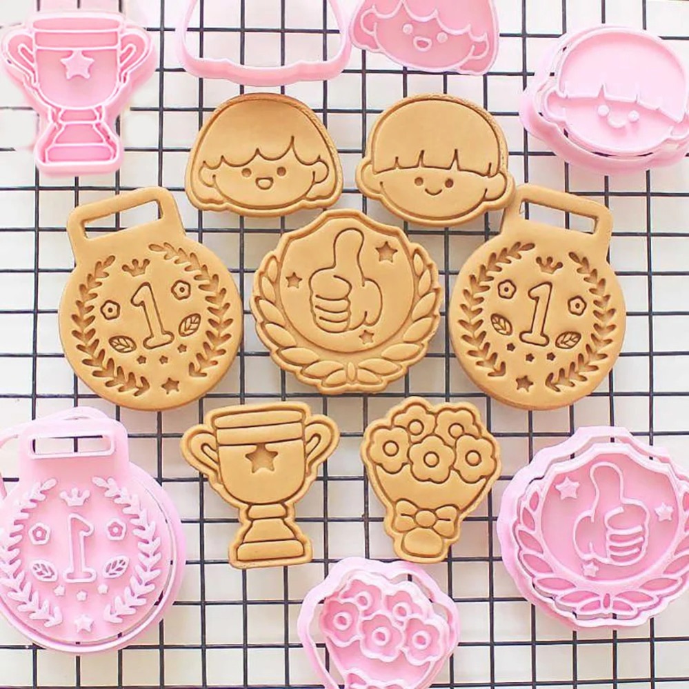 Medals Trophies Cookie Cutters - огляд і ціна Kitchen Baking Items